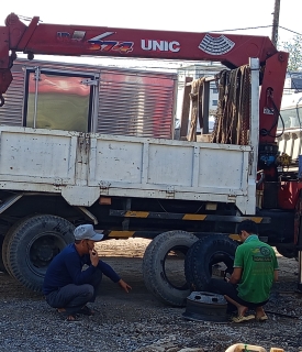 VÁ VỎ Ô TÔ 24/24 HOÀNG SANG 